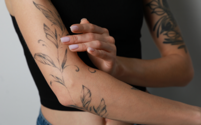 QUELS SOINS APRÈS UN TATOUAGE ? LE GUIDE COMPLET